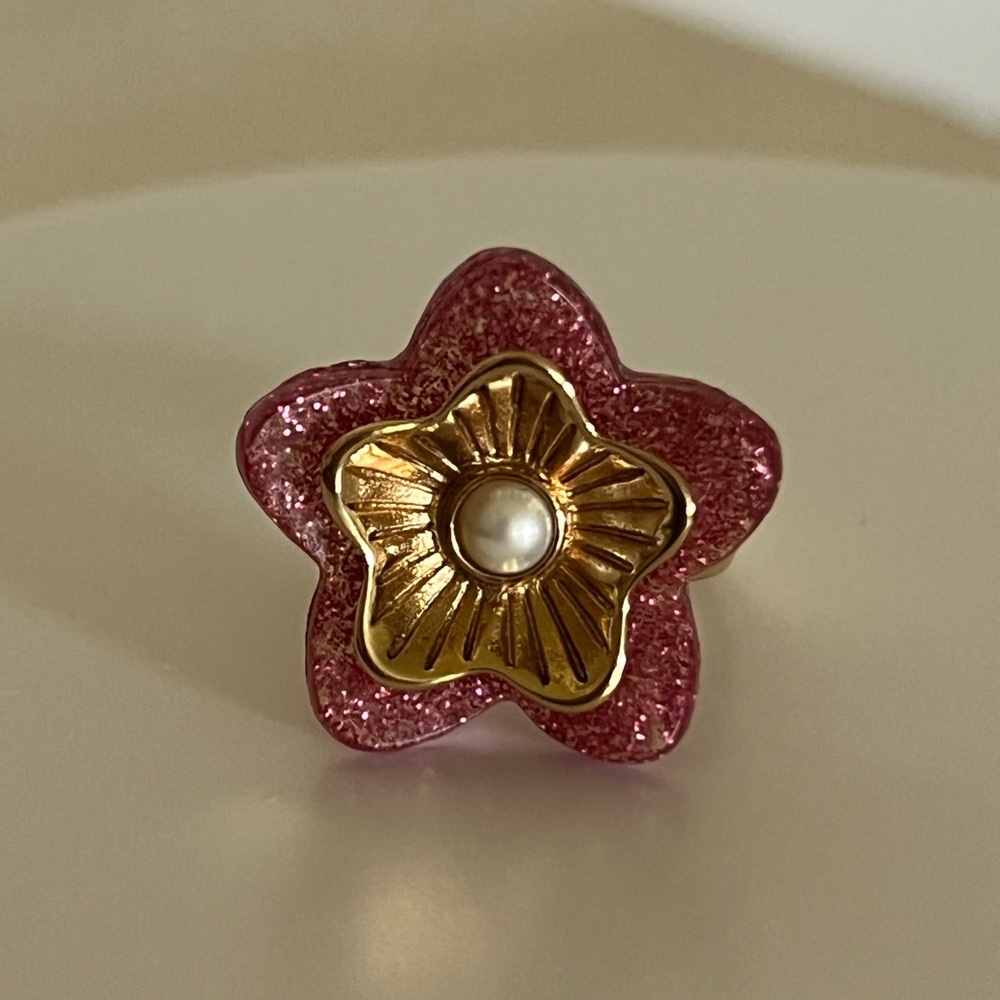 Coach Flower Ring - Picture 3 of 9